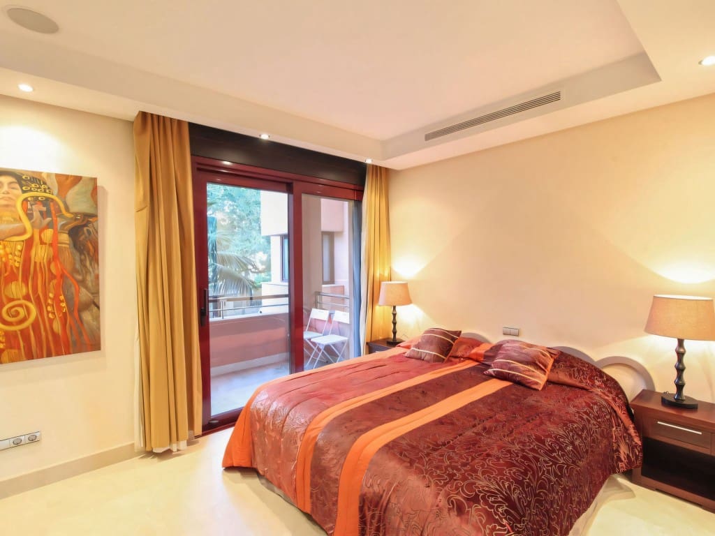 2 soveværelse Lejlighed til salg i Puerto Banus med swimmingpool - € 2.400.000 (Ref: 9409162)