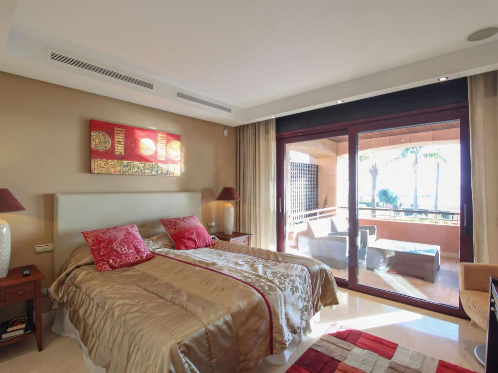 2 soveværelse Lejlighed til salg i Puerto Banus med swimmingpool - € 2.400.000 (Ref: 9409162)