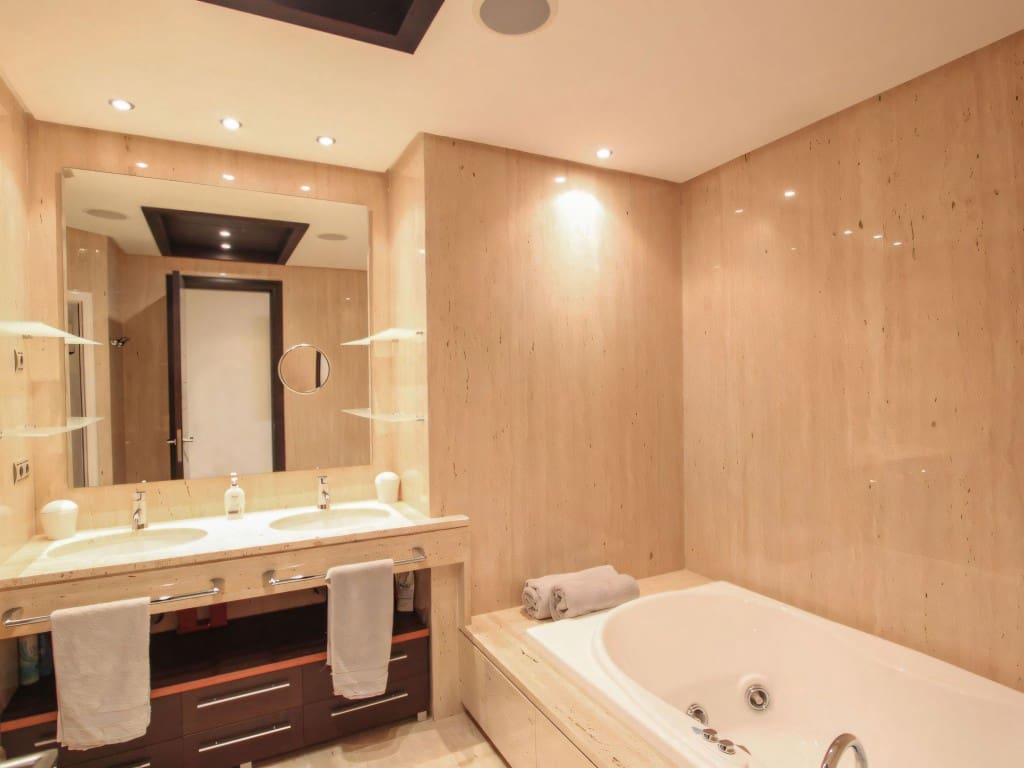 2 soveværelse Lejlighed til salg i Puerto Banus med swimmingpool - € 2.400.000 (Ref: 9409162)