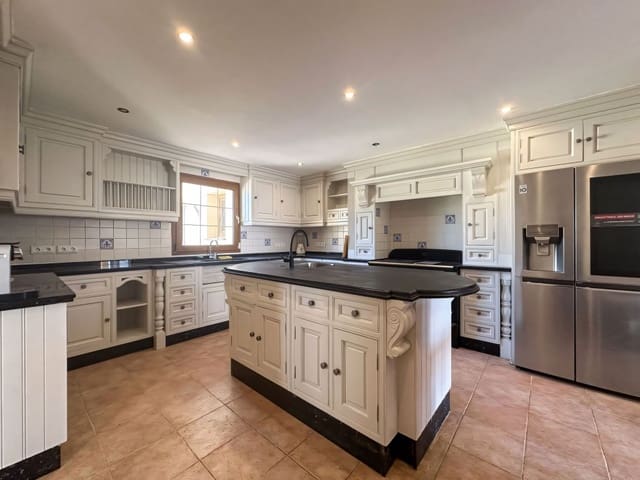 4 soverom Finca/Herregård til salgs i Mijas med svømmebasseng - € 575 000 (Ref: 9410500)