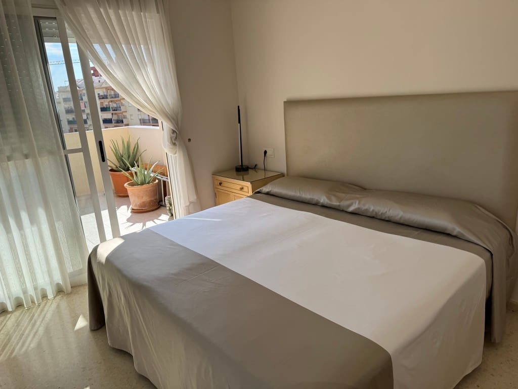 4 Zimmer Penthouse zu verkaufen in Estepona mit Pool - 790.000 € (Ref: 9410501)