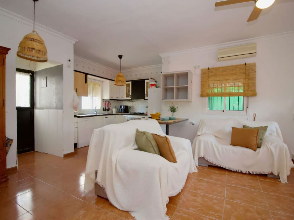 4 sypialnia Finka/Dom wiejski na sprzedaż w Cartama z basenem garażem - 342 000 € (Ref: 9410502)