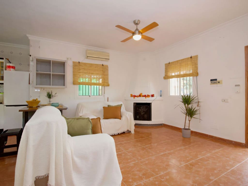 4 sypialnia Finka/Dom wiejski na sprzedaż w Cartama z basenem garażem - 342 000 € (Ref: 9410502)