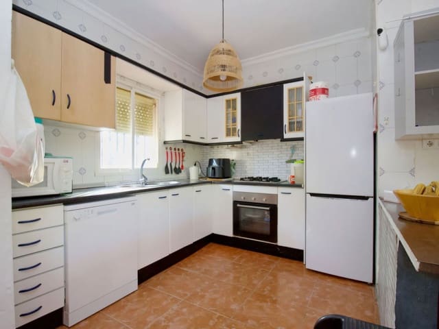 4 sypialnia Finka/Dom wiejski na sprzedaż w Cártama z basenem garażem - 342 000 € (Ref: 9410502)