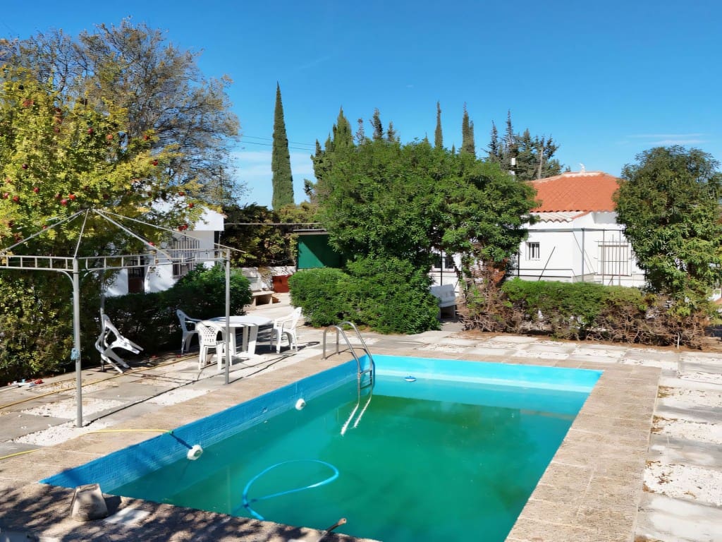 4 sypialnia Finka/Dom wiejski na sprzedaż w Cartama z basenem garażem - 342 000 € (Ref: 9410502)