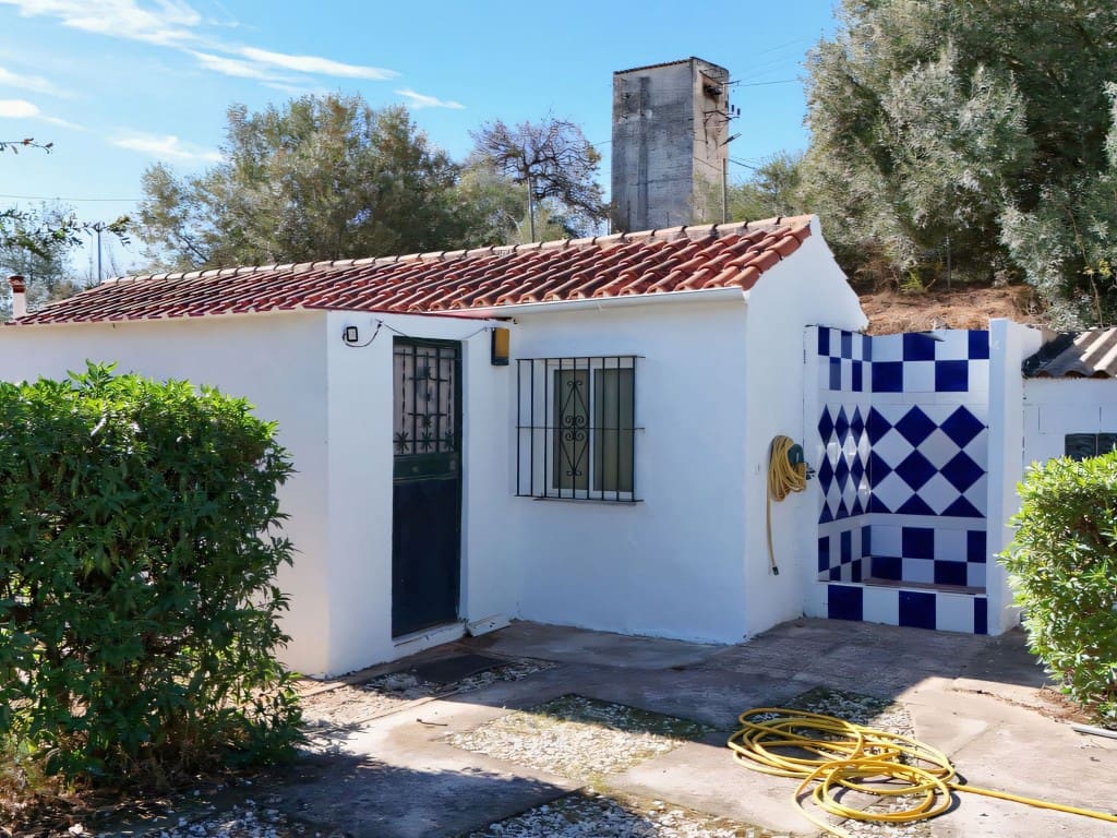 4 sypialnia Finka/Dom wiejski na sprzedaż w Cartama z basenem garażem - 342 000 € (Ref: 9410502)