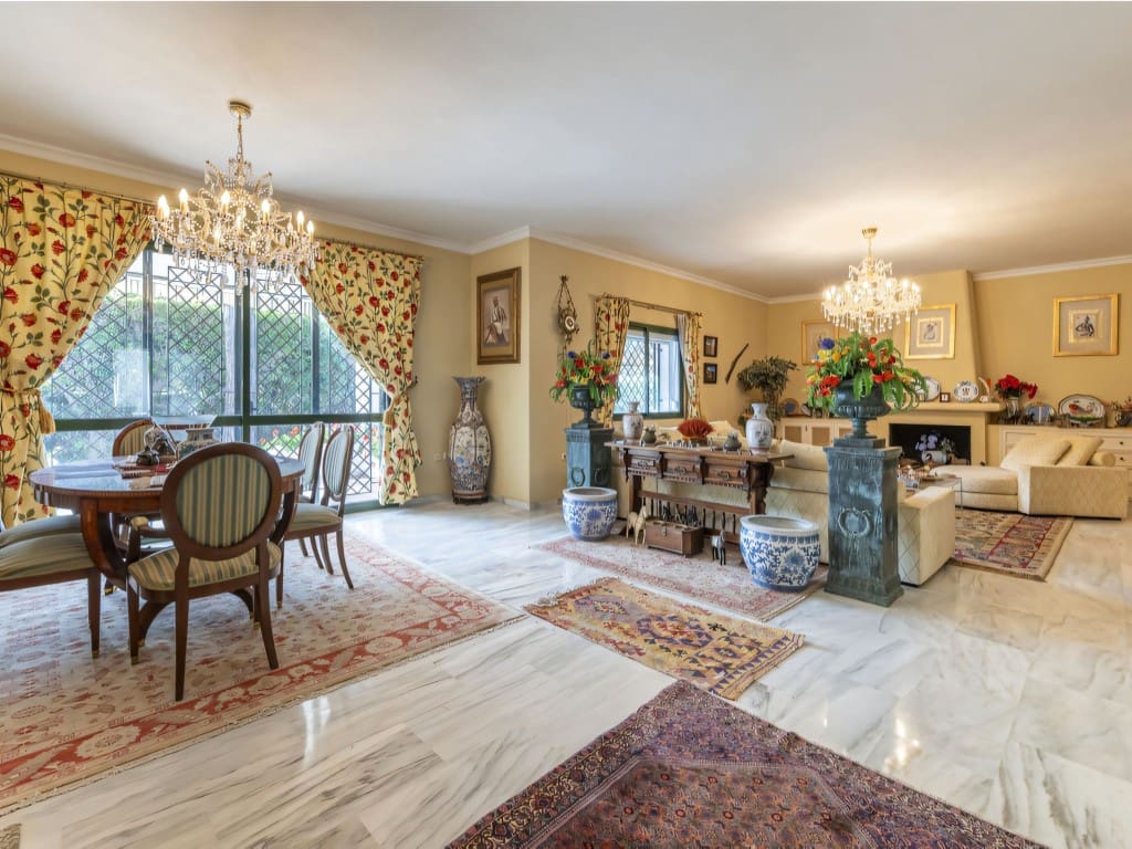 4 slaapkamer Villa te koop in Marbella met zwembad garage - € 2.050.000 (Ref: 9410503)