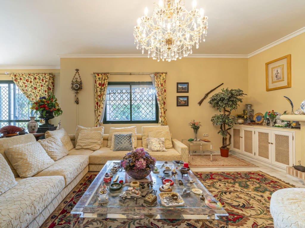 4 slaapkamer Villa te koop in Marbella met zwembad garage - € 2.050.000 (Ref: 9410503)