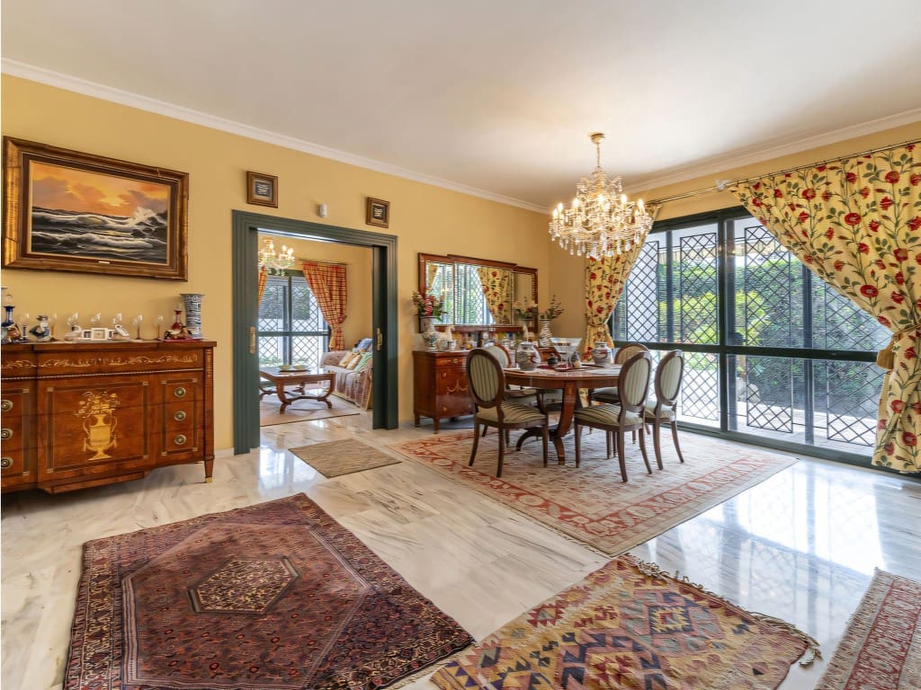 4 slaapkamer Villa te koop in Marbella met zwembad garage - € 2.050.000 (Ref: 9410503)