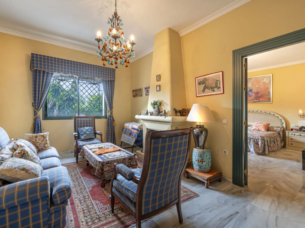 4 slaapkamer Villa te koop in Marbella met zwembad garage - € 2.050.000 (Ref: 9410503)