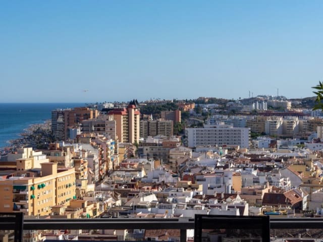 4 slaapkamer Penthouse te koop in Fuengirola met zwembad - € 1.025.000 (Ref: 9413560)