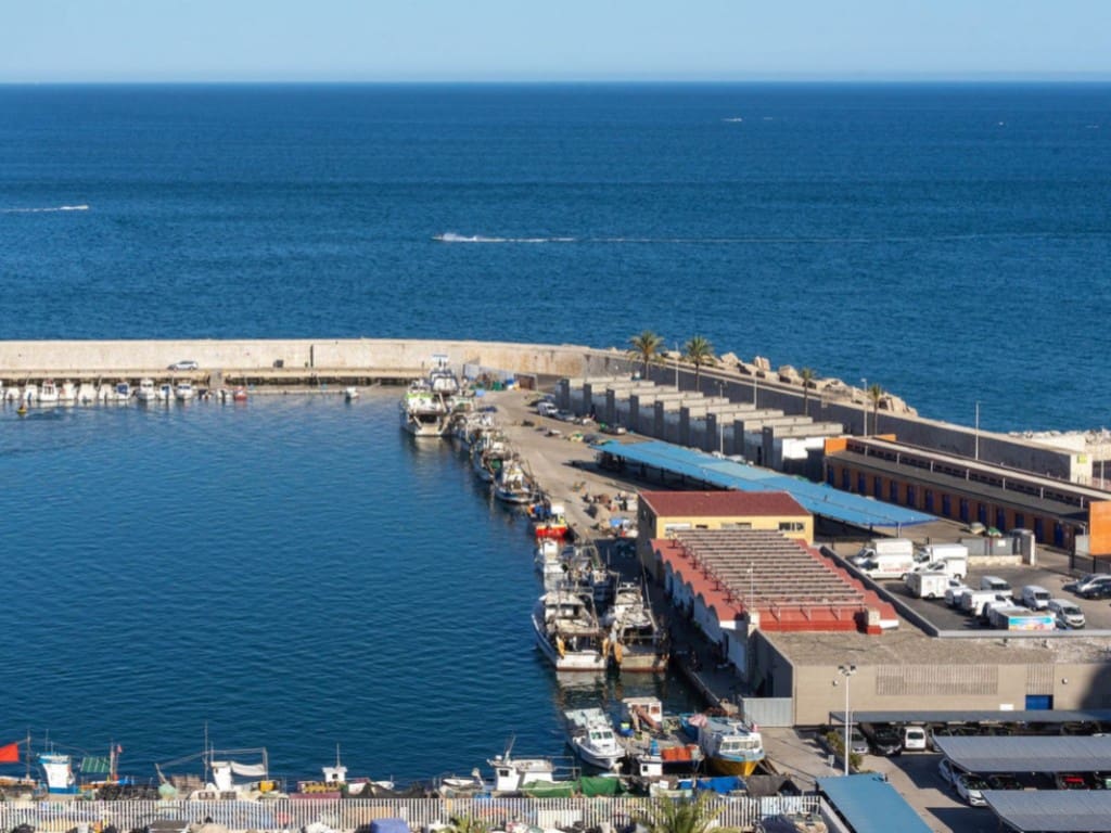 4 slaapkamer Penthouse te koop in Fuengirola met zwembad - € 1.025.000 (Ref: 9413560)