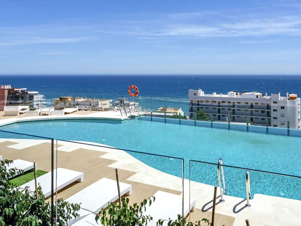 3 chambre Penthouse à vendre à Carvajal avec piscine - 1 295 000 € (Ref: 9413561)