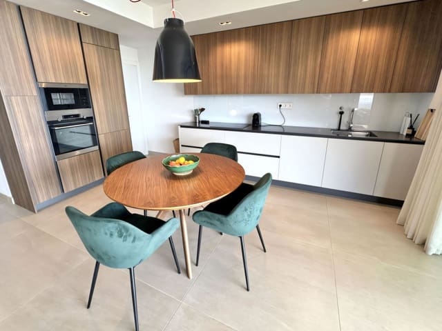 3 soverom Penthouse til salgs i Carvajal, Fuengirola med svømmebasseng - € 1 295 000 (Ref: 9413561)