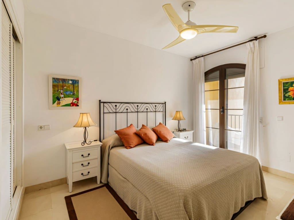 3 slaapkamer Penthouse te koop in Los Arqueros met zwembad garage - € 995.000 (Ref: 9413562)