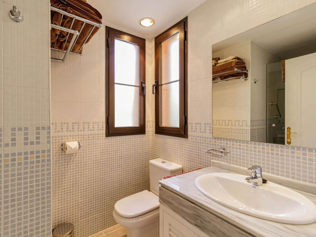 3 slaapkamer Penthouse te koop in Los Arqueros met zwembad garage - € 995.000 (Ref: 9413562)