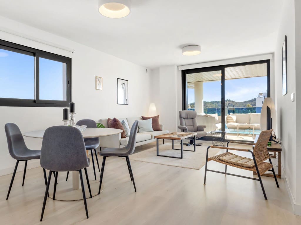 2 Zimmer Apartment zu verkaufen in Mijas Costa mit Pool - 485.000 € (Ref: 9415377)