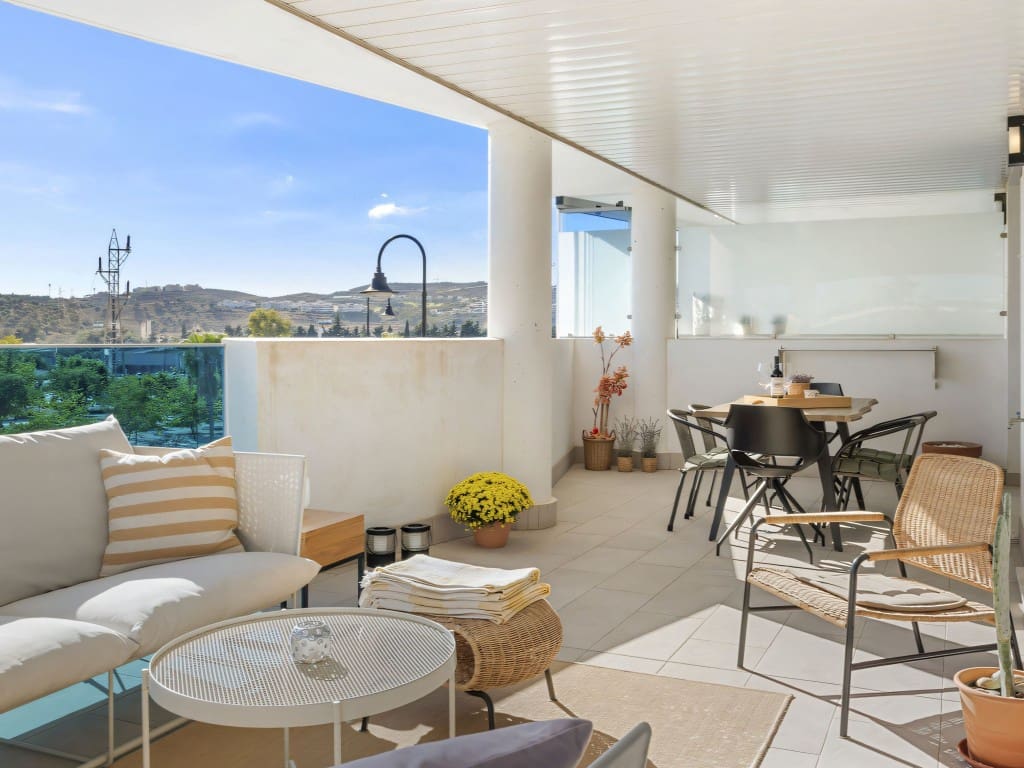 2 Zimmer Apartment zu verkaufen in Mijas Costa mit Pool - 485.000 € (Ref: 9415377)