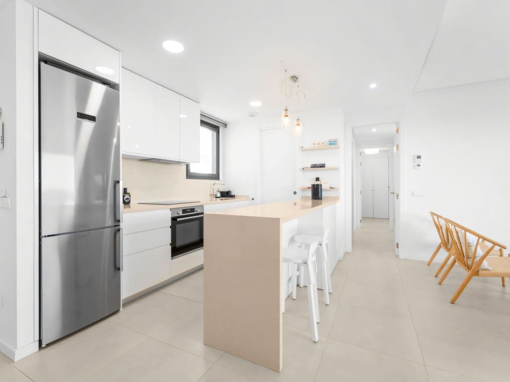 2 slaapkamer Penthouse te koop in Carvajal met zwembad garage - € 965.000 (Ref: 9415378)