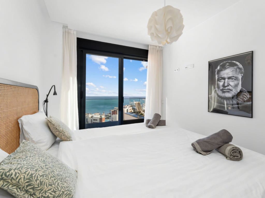 2 slaapkamer Penthouse te koop in Carvajal met zwembad garage - € 965.000 (Ref: 9415378)