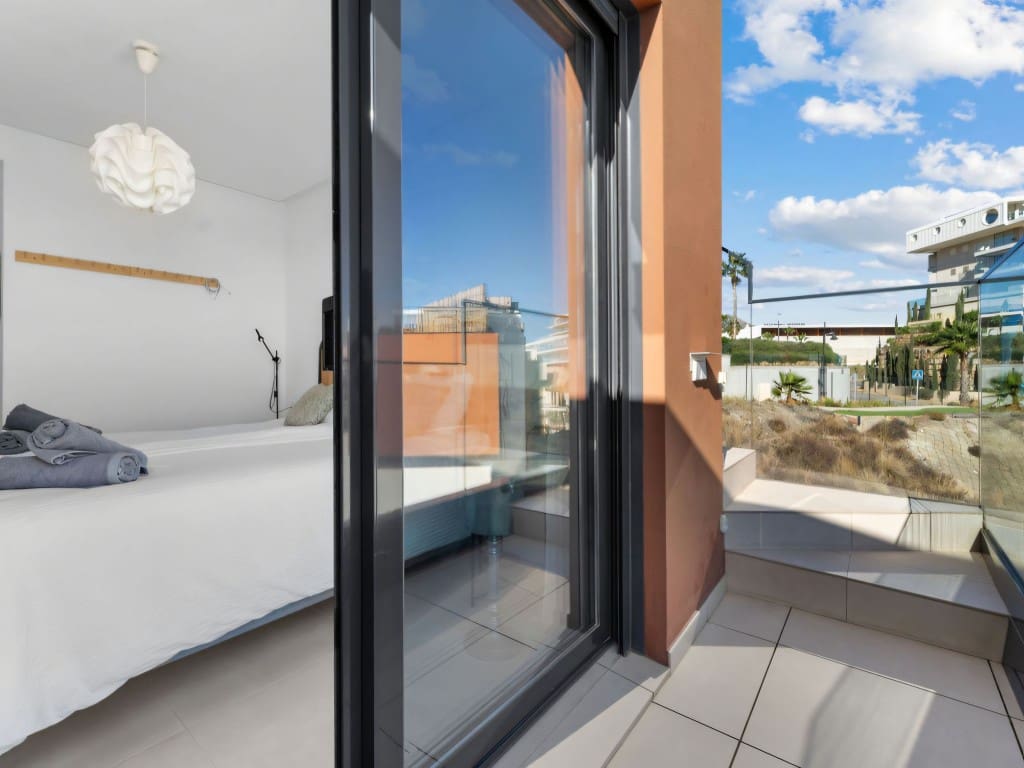 2 slaapkamer Penthouse te koop in Carvajal met zwembad garage - € 965.000 (Ref: 9415378)