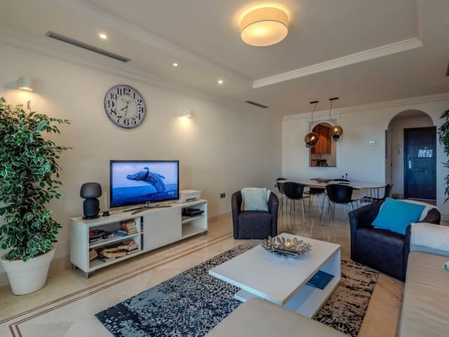 2 bedroom Apartment for sale in Nueva Andalucia, Marbella with pool garage - € 560,000 (Ref: 9418819)