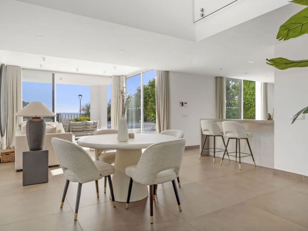 3 slaapkamer Villa te koop in Mijas Costa met zwembad garage - € 1.400.000 (Ref: 9418820)