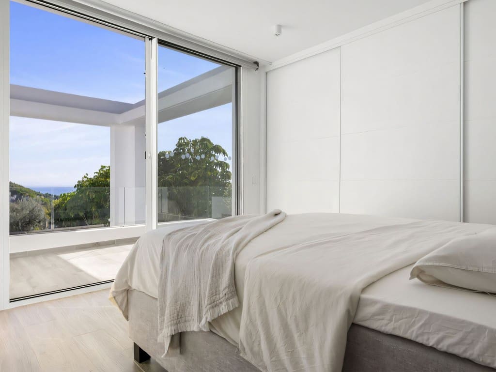 3 slaapkamer Villa te koop in Mijas Costa met zwembad garage - € 1.400.000 (Ref: 9418820)