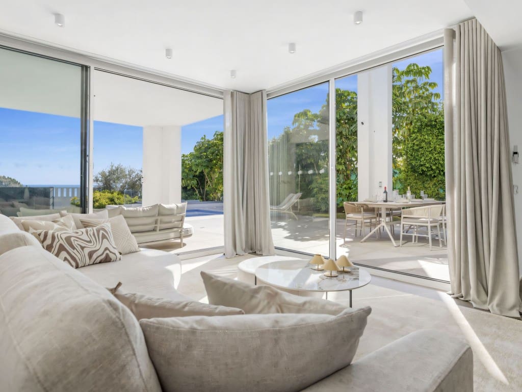 3 slaapkamer Villa te koop in Mijas Costa met zwembad garage - € 1.400.000 (Ref: 9418820)