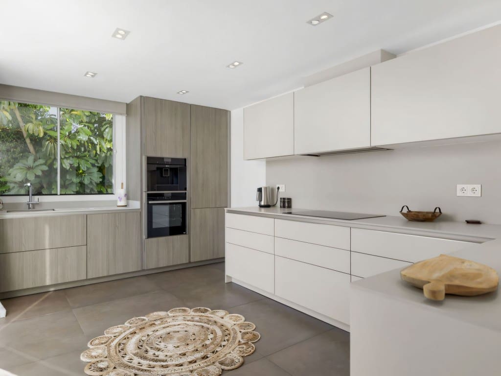 3 slaapkamer Villa te koop in Mijas Costa met zwembad garage - € 1.400.000 (Ref: 9418820)