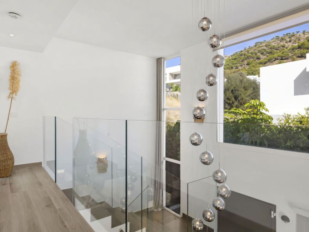 3 slaapkamer Villa te koop in Mijas Costa met zwembad garage - € 1.400.000 (Ref: 9418820)