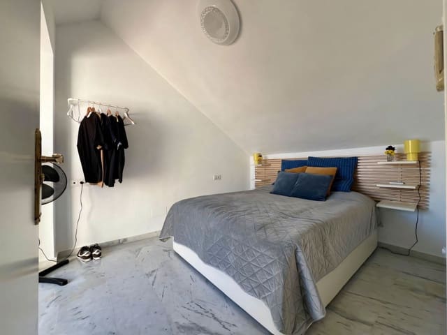 3 soverom Hus til salgs i Torrequebrada, Benalmádena med svømmebasseng garasje - € 389 000 (Ref: 9421817)