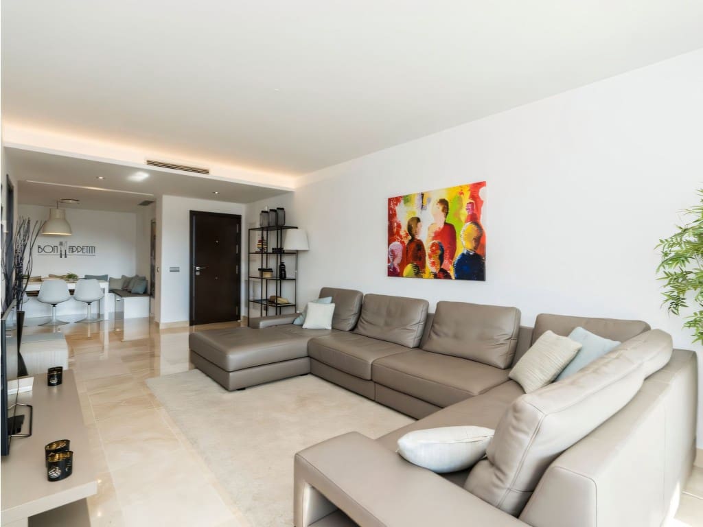 3 slaapkamer Appartement te koop in La Mairena met zwembad garage - € 439.000 (Ref: 9421819)