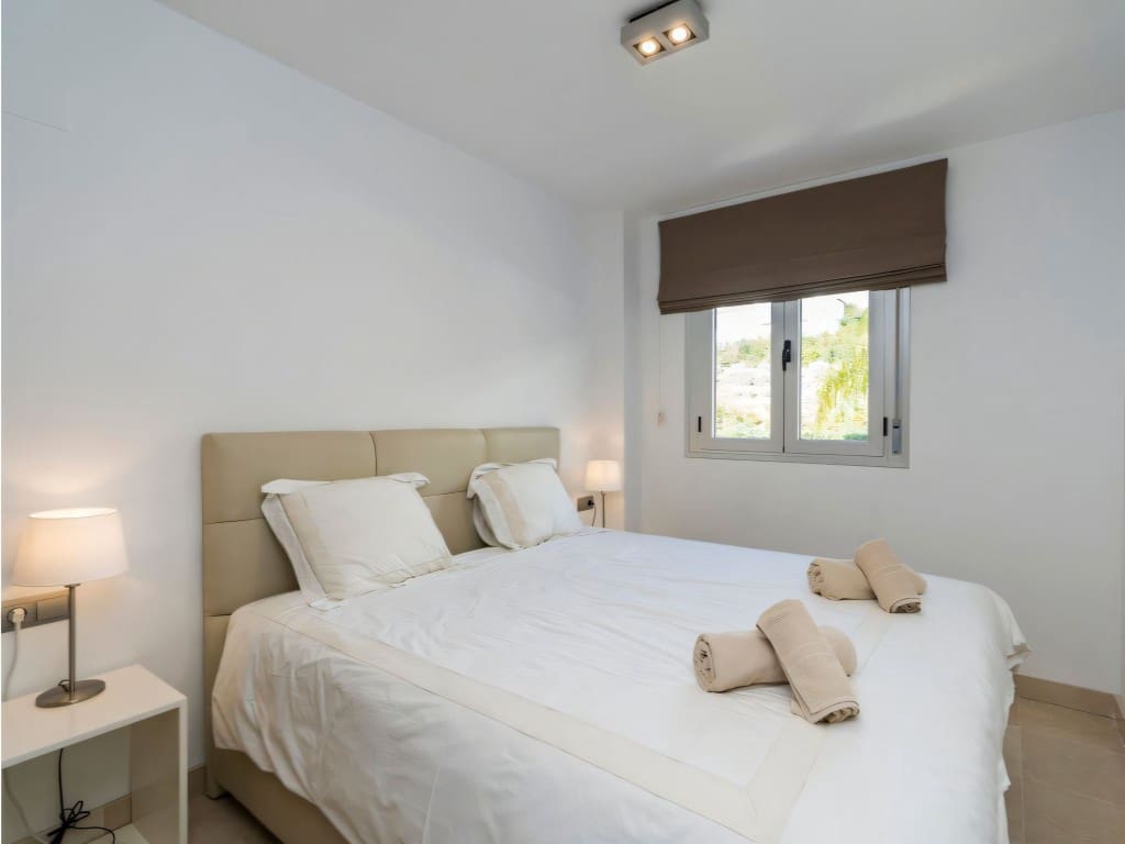 3 slaapkamer Appartement te koop in La Mairena met zwembad garage - € 439.000 (Ref: 9421819)