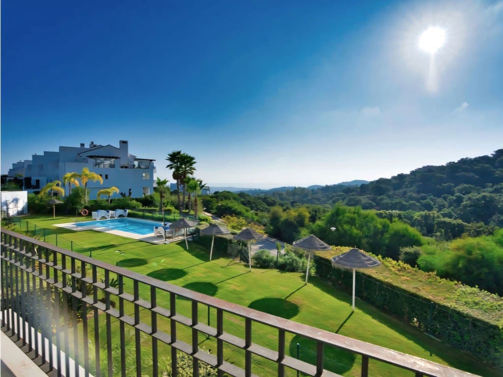 3 slaapkamer Appartement te koop in La Mairena met zwembad garage - € 439.000 (Ref: 9421819)