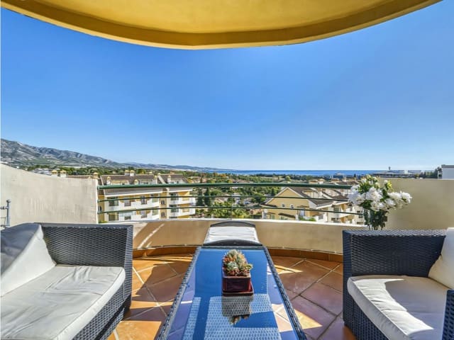 2 slaapkamer Appartement te koop in Nueva Andalucia, Marbella met zwembad - € 495.000 (Ref: 9425659)