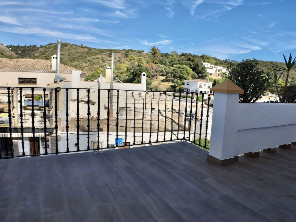 Apartamento de 4 habitaciones en Benahavís en venta - 579.000 € (Ref: 9425660)