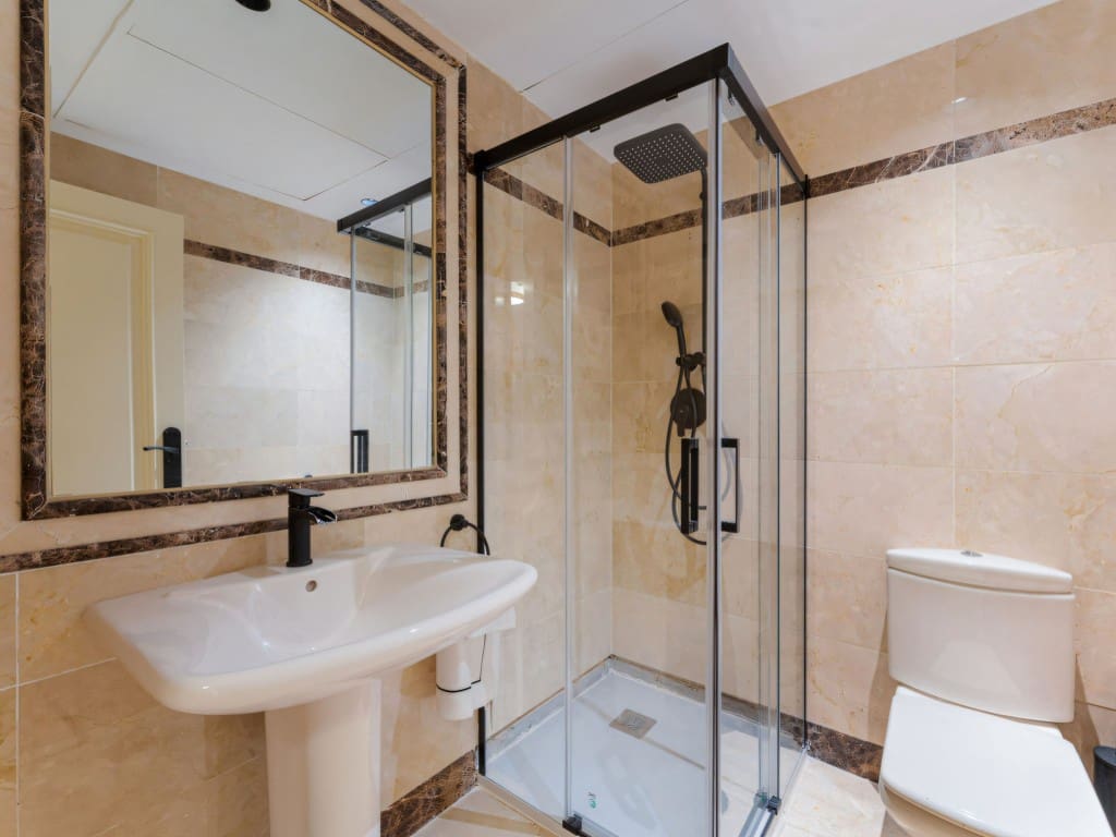 3 bedroom Apartment for sale in Golden Mile with pool - € 1,150,000 (Ref: 9426850)