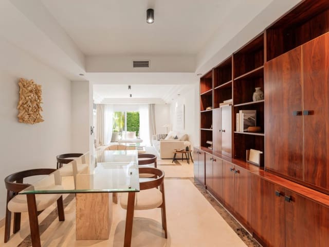 3 slaapkamer Appartement te koop in Golden Mile, Marbella met zwembad - € 1.150.000 (Ref: 9426850)