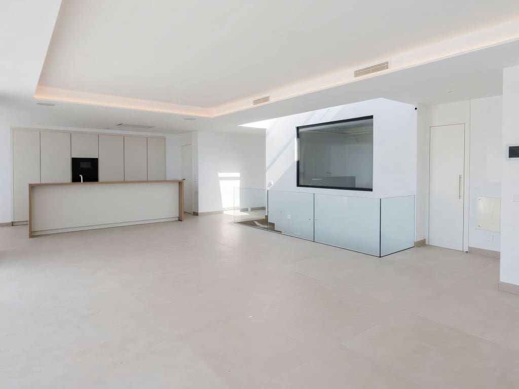 4 bedroom Villa for sale in Benalmadena with pool garage - € 2,100,000 (Ref: 9426851)