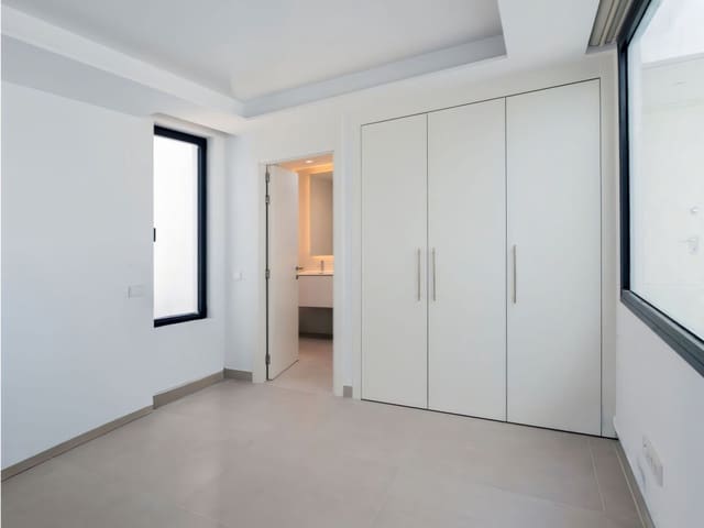 4 chambre Villa/Maison à vendre à Benalmádena avec piscine garage - 2 100 000 € (Ref: 9426851)