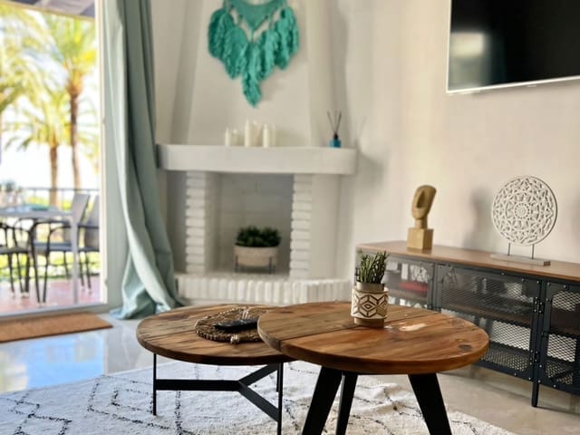 2 soverom Leilighet til salgs i Riviera del Sol, Mijas med svømmebasseng garasje - € 385 000 (Ref: 9430742)