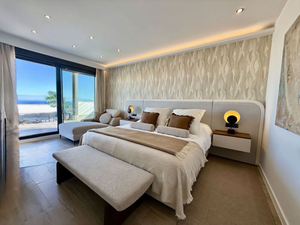 4 sypialnia Willa na sprzedaż w Benalmadena z basenem garażem - 1 695 000 € (Ref: 9430743)