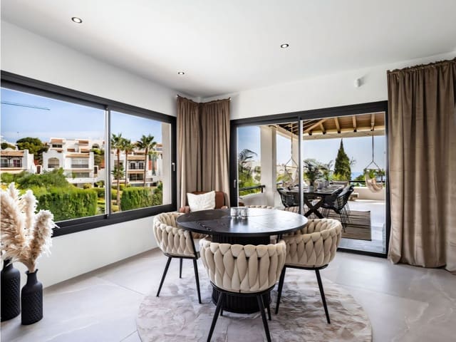 4 slaapkamer Villa te koop in Benalmadena Costa, Benalmádena met zwembad garage - € 2.495.000 (Ref: 9432986)