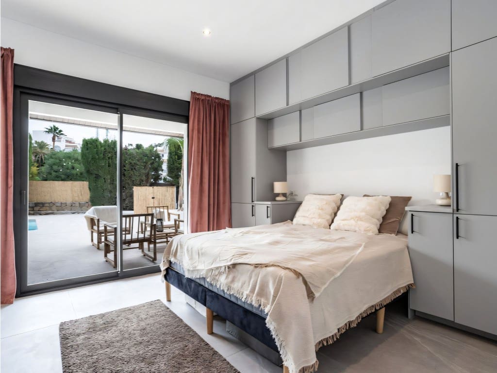 4 slaapkamer Villa te koop in Benalmadena Costa met zwembad garage - € 2.495.000 (Ref: 9432986)