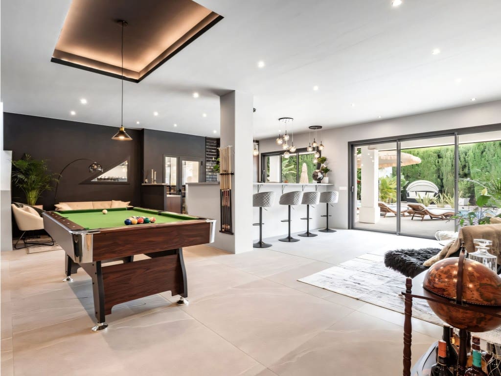 4 slaapkamer Villa te koop in Benalmadena Costa met zwembad garage - € 2.495.000 (Ref: 9432986)