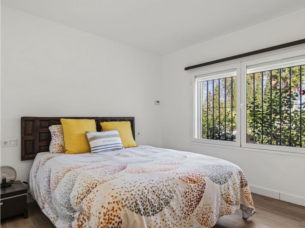 4 slaapkamer Villa te koop in San Pedro de Alcantara met zwembad garage - € 1.450.000 (Ref: 9432987)