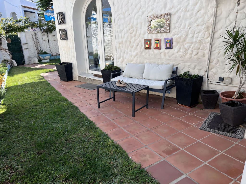 3 chambre Maison de Ville à vendre à El Paraiso avec piscine garage - 495 000 € (Ref: 9432988)