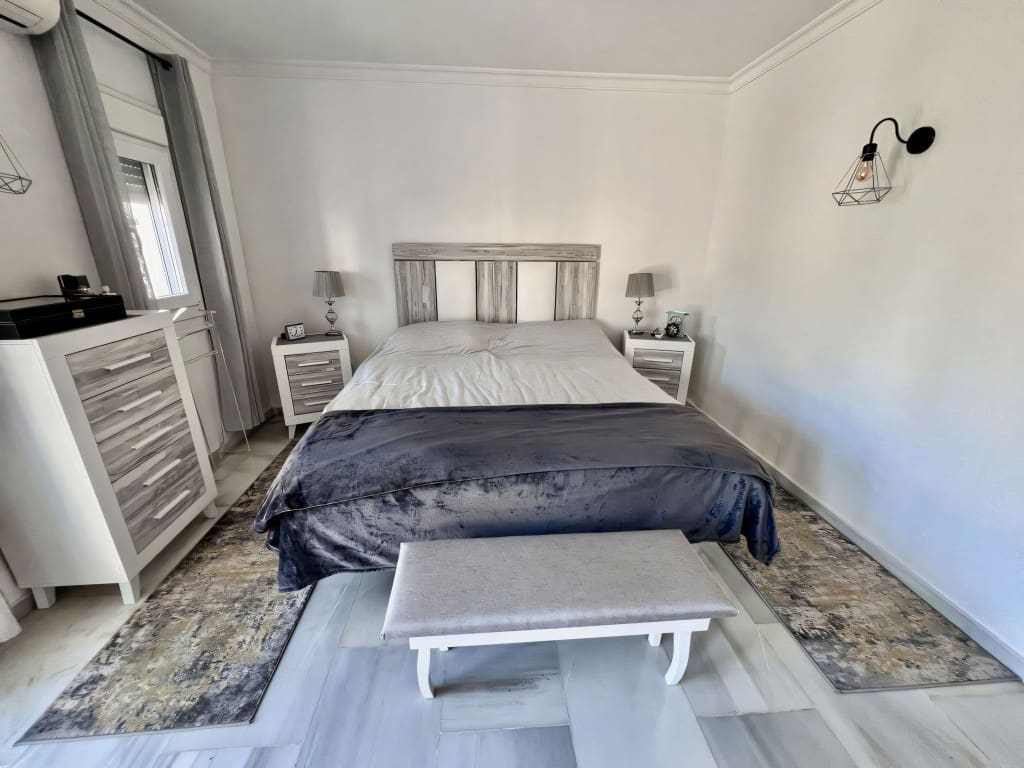 3 chambre Maison de Ville à vendre à El Paraiso avec piscine garage - 495 000 € (Ref: 9432988)