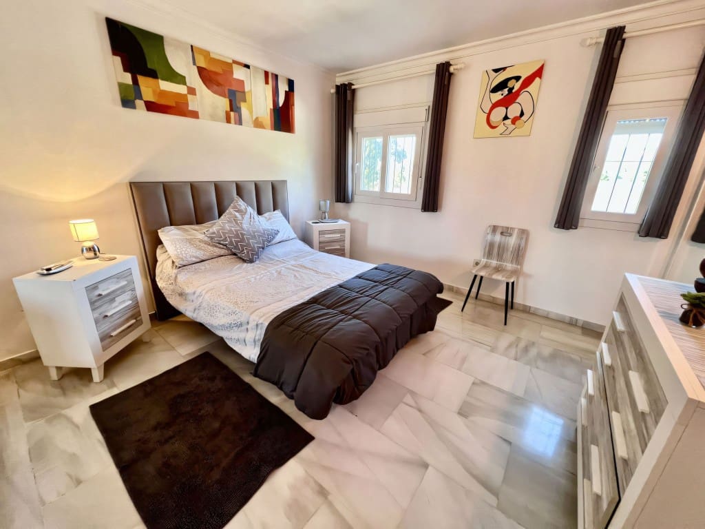 3 chambre Maison de Ville à vendre à El Paraiso avec piscine garage - 495 000 € (Ref: 9432988)